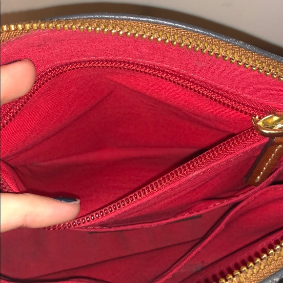 Dooney & Bourke purse - Picture 5 of 8